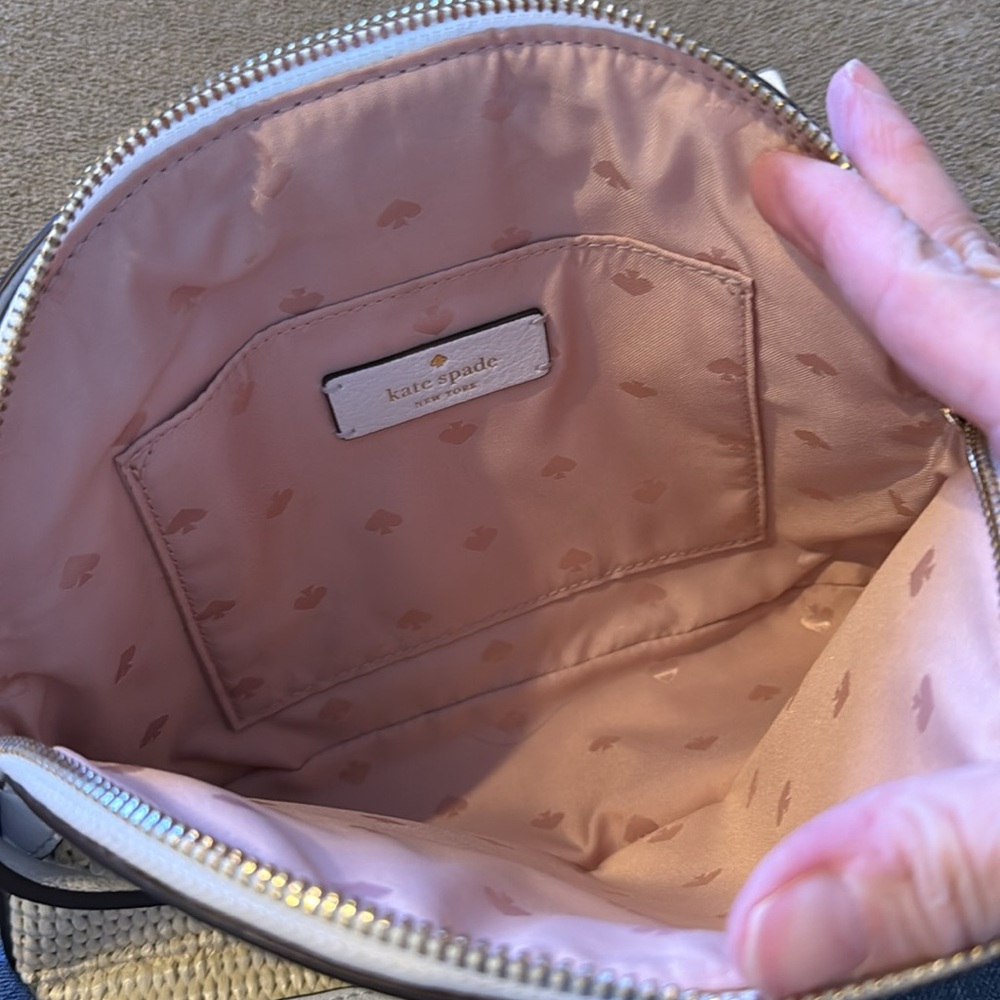 Sylvia Straw X-large Dome Crossbody Bag Purse Tan and White (BB) - Picture 5 of 5